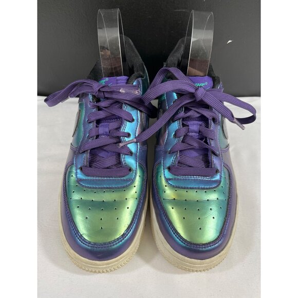 Nike Air Force 1 Boy's Blue Holographic Low Top Sneakers Size 5Y SKU 6115 - Picture 2 of 8